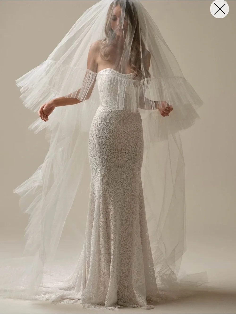 Ivory Bridal Veil with Ruffle Tiers